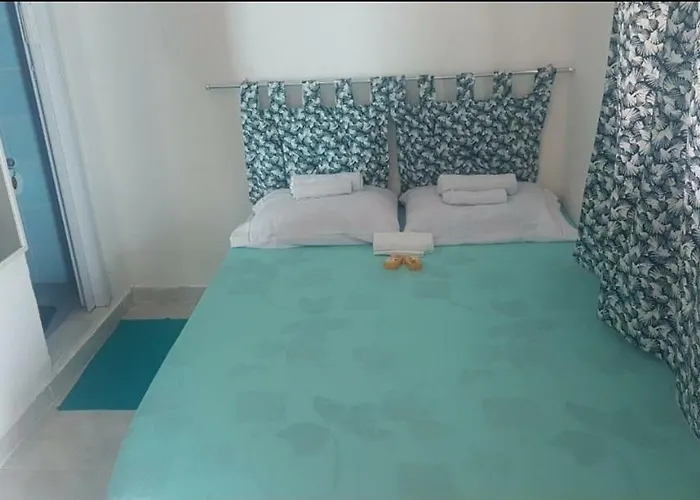 Suites Geriba -Ar Condicionado - Banheiro Privativo - Pertinho Da Praia